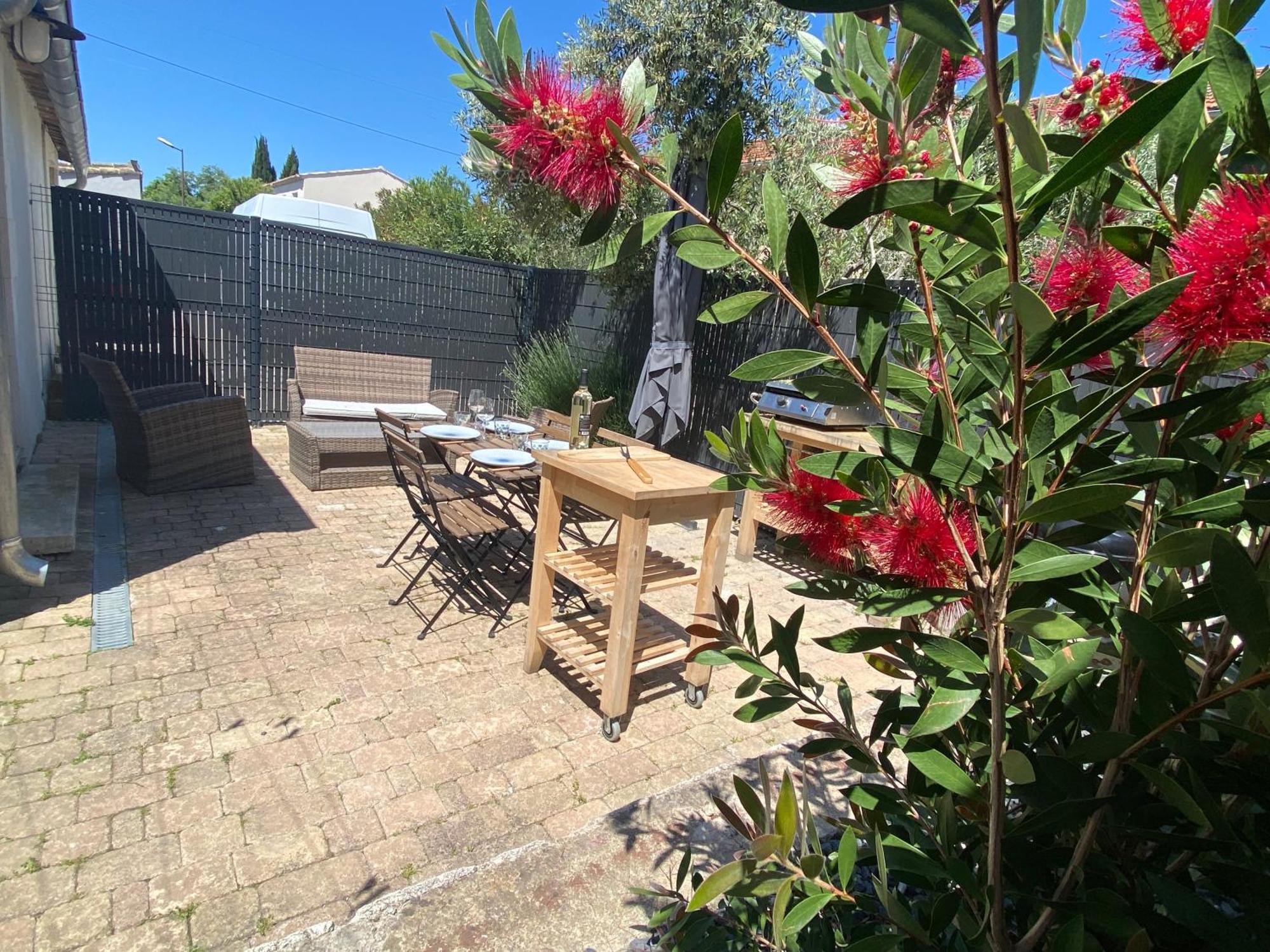 Gite Independant En Centre-Ville L'Isle-sur-la-Sorgue Ngoại thất bức ảnh